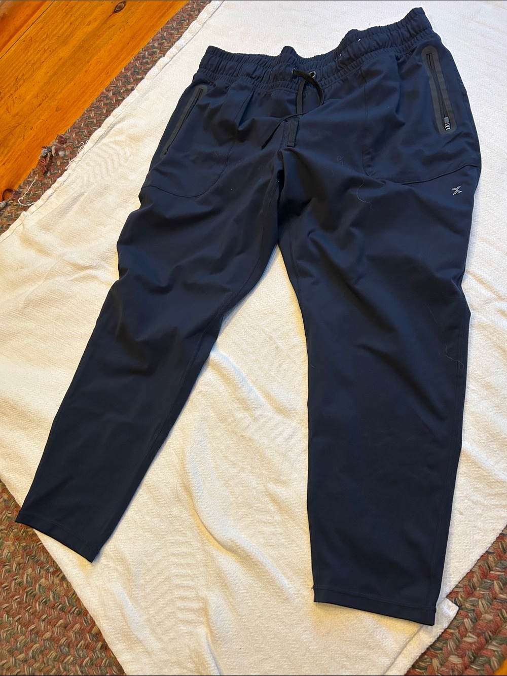 Xersion Navy Cropped Active Jogger Pants